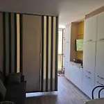 Apartman 4 Pers, Balcon Sud Face Pistes, Cuisine Equipee, Skis Aux Pieds - - Fr-1-404-7 *